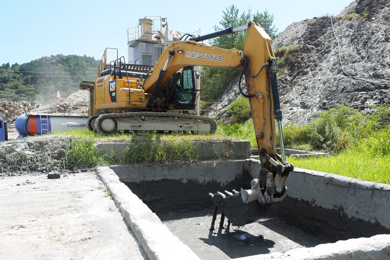 C建設汚泥中間処理・リサイクル事業